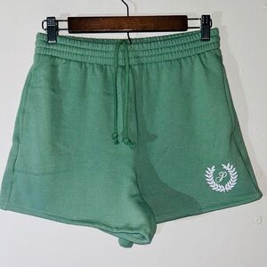 PINK Victoria’s Secret NWT Laurel Wreath Campus Fleece Shorts SIZE SMALL